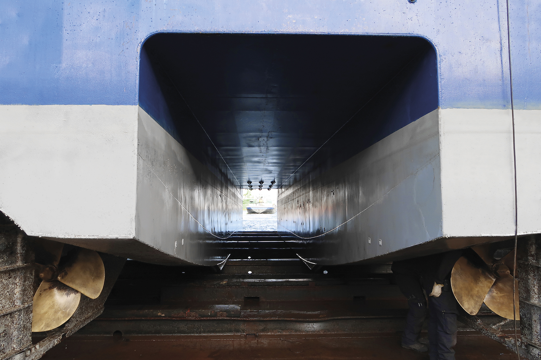 The hull of one of the Hydrex workboats in drydock 10 years after Ecospeed was applied, with no repainting during that interval.